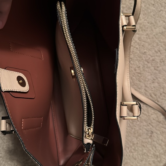 Aldo Areawiell Crossbody Bag Size OS Color Beige Gold - Picture 12 of 16